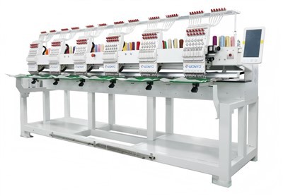 6 Hoofdcomputer borduurmachine